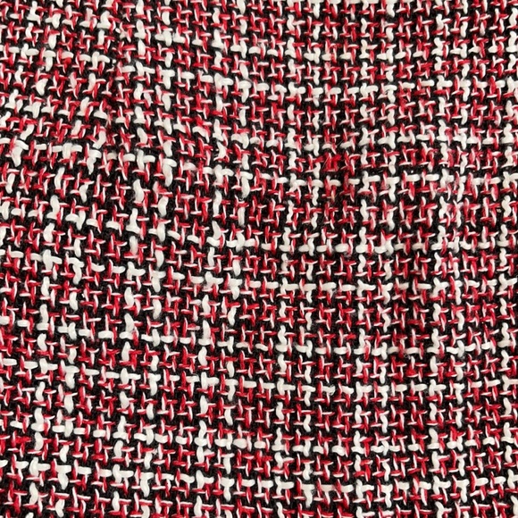Skirt. Size XS. Color white red and black - Picture 2 of 10